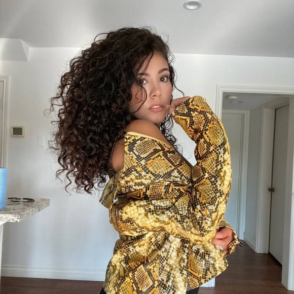 [SOLD] NWT Tahari Yellow Snakeskin Motorcycle Jacket - Picture 1 of 5